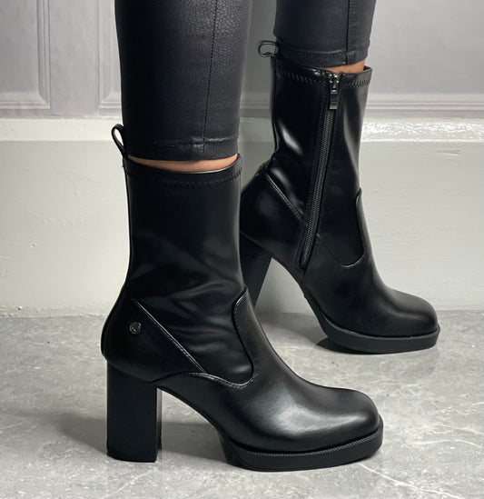 Xti - Black Block Heel Boot