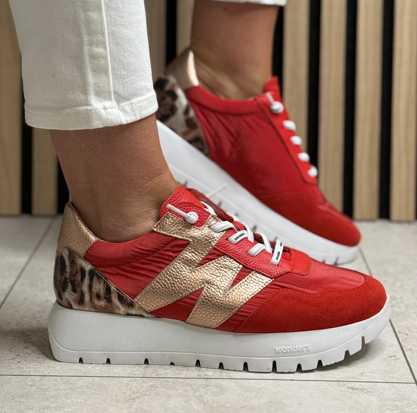 Wonders - A-24100 Flame/Nylon/Fog/Rojo Trainer