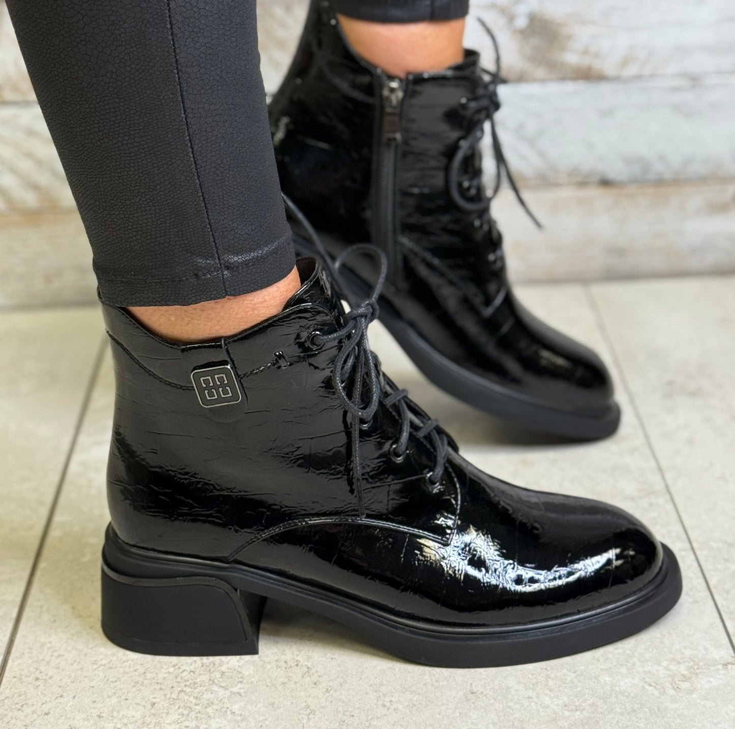 Redz - Black Patent Boot