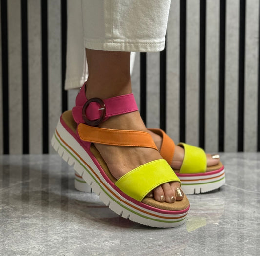 Lunar - 'Issy' Fuchsia Combo Sandal