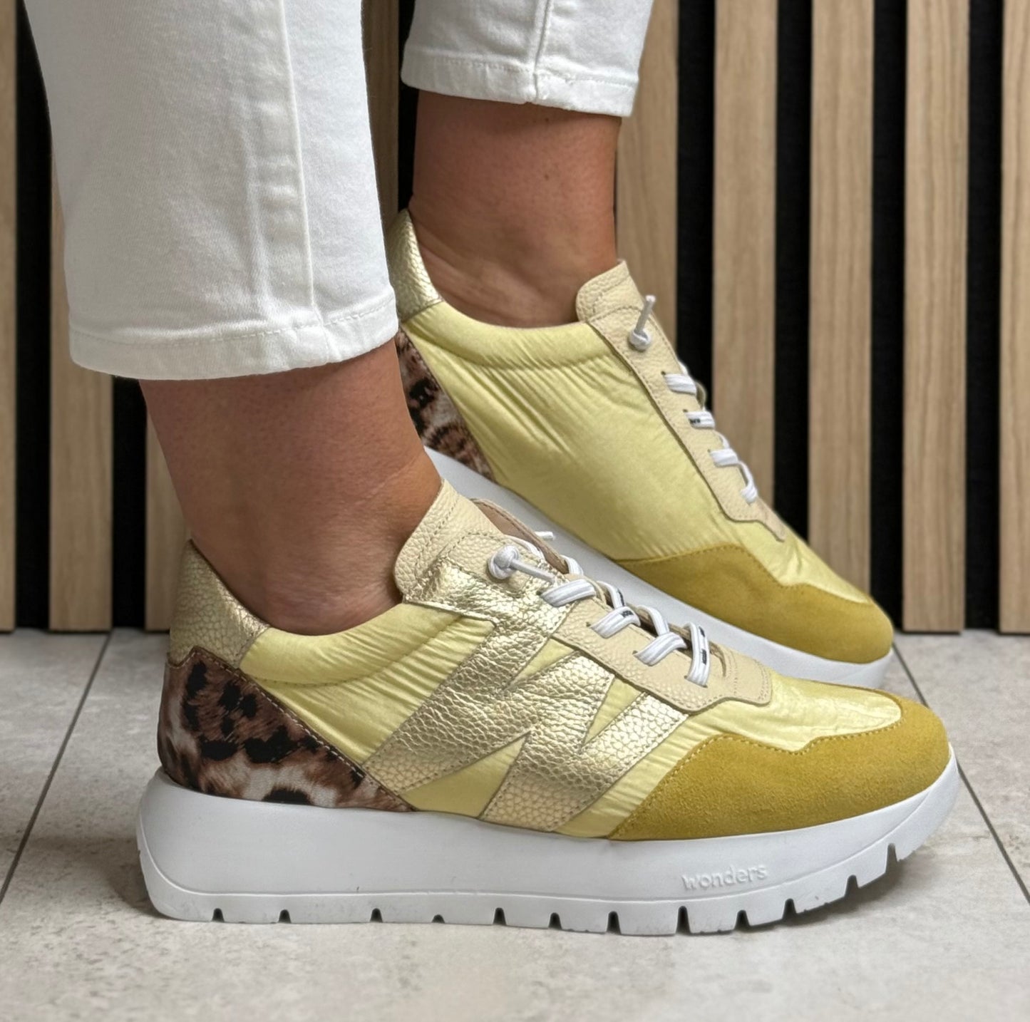 Wonders - A-24100 Sun/Nylon/Fog/Vanilla Trainer