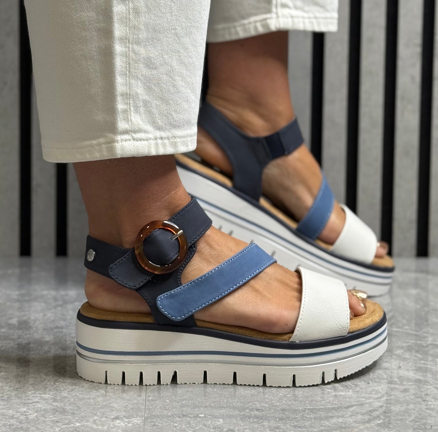 Lunar - 'Issy' Navy Combo Sandal