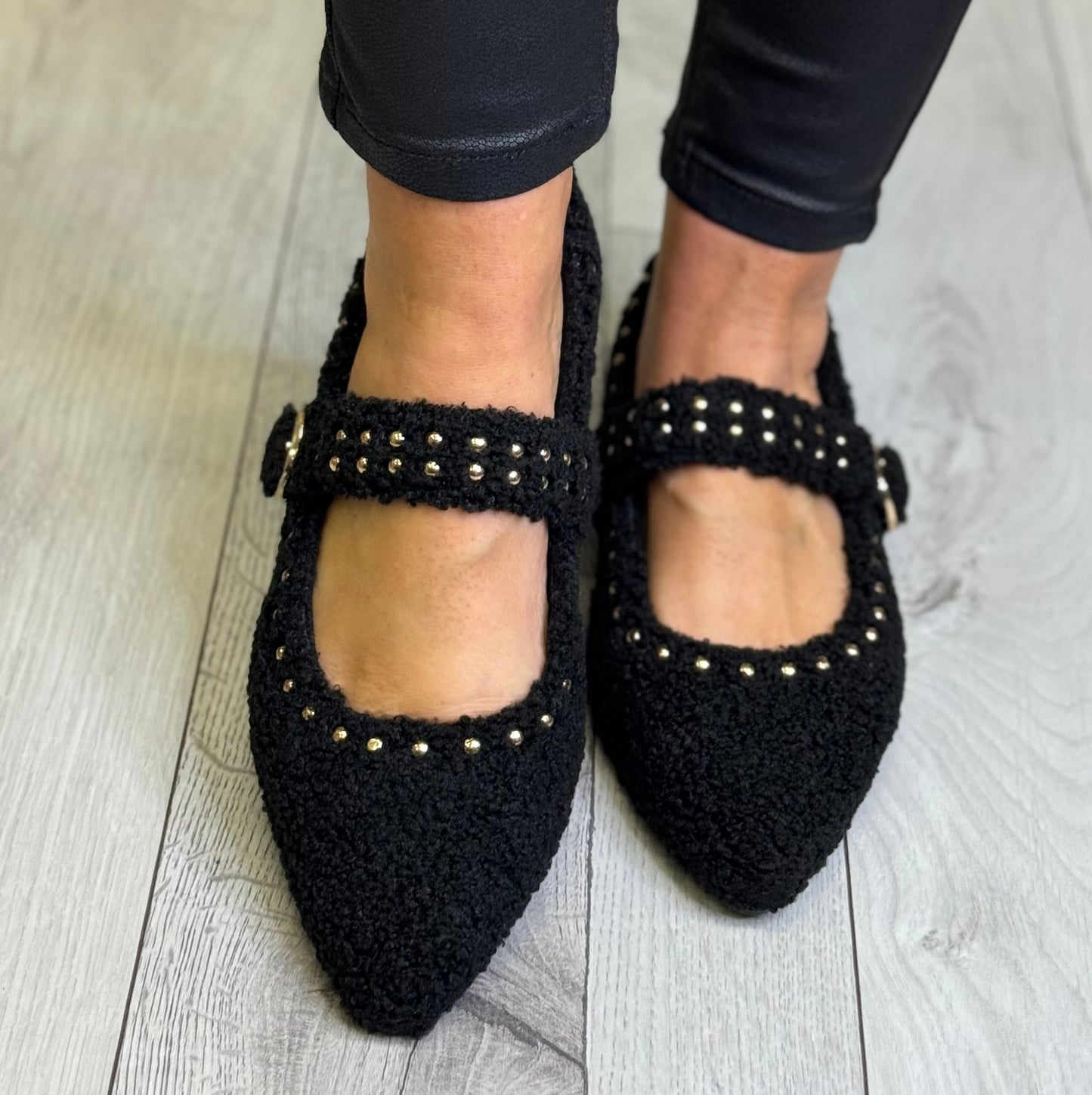 Xti - Black Teddy Pointed Shoe (144635)