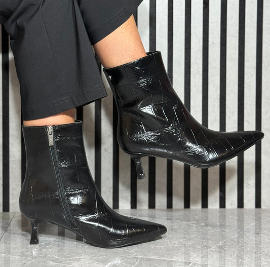 Xti - Black Croc Kitten Heel Boot (146218)