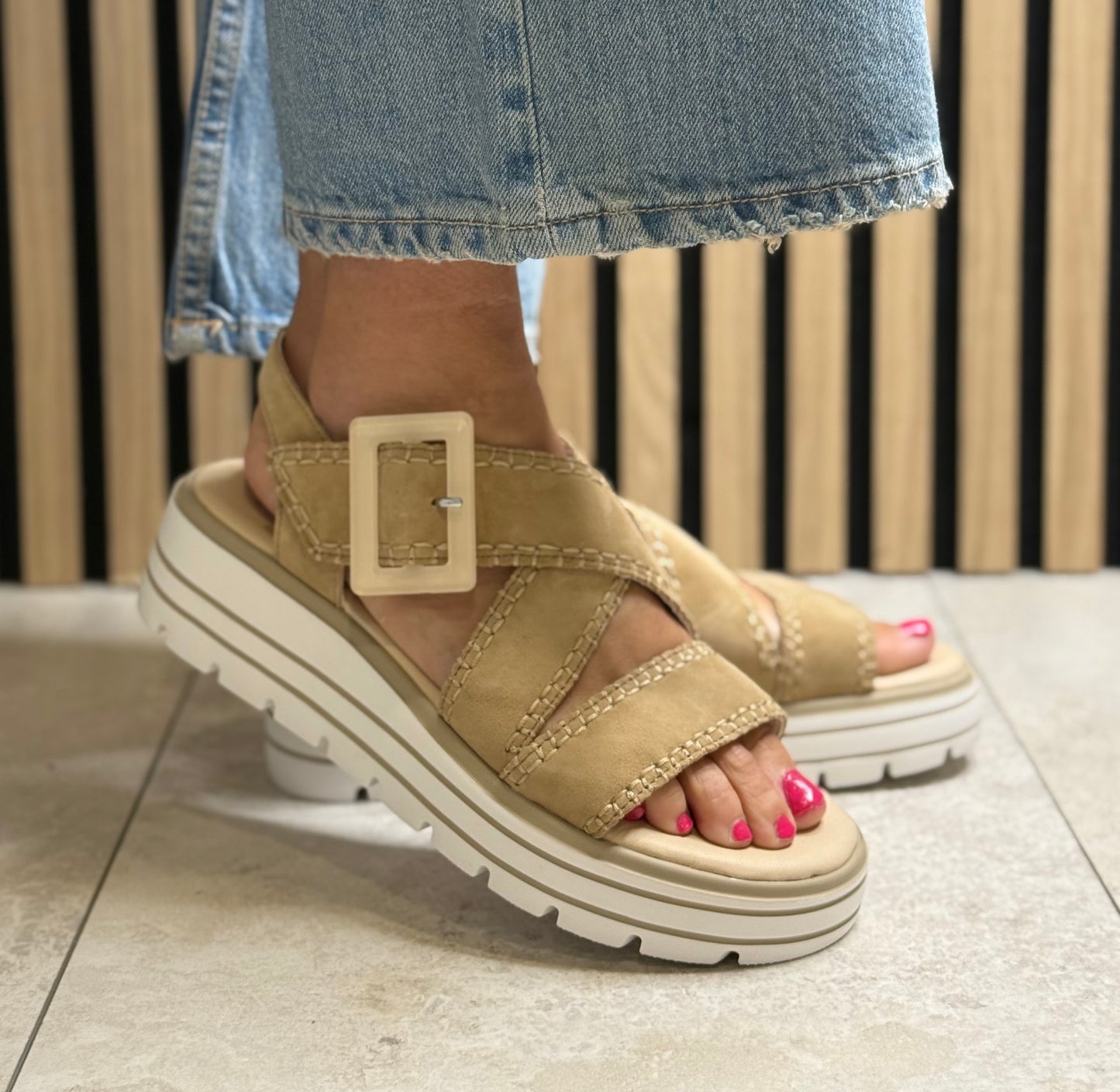 Remonte - Beige Suede Platform Sandal