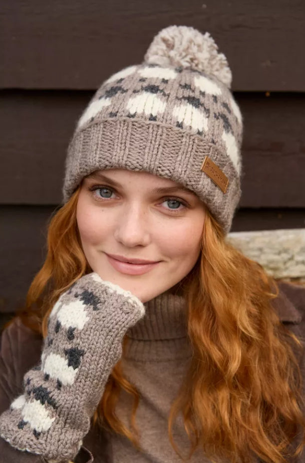 Pachamama - ‘Sheep’ Mushroom Merino Handwarmer
