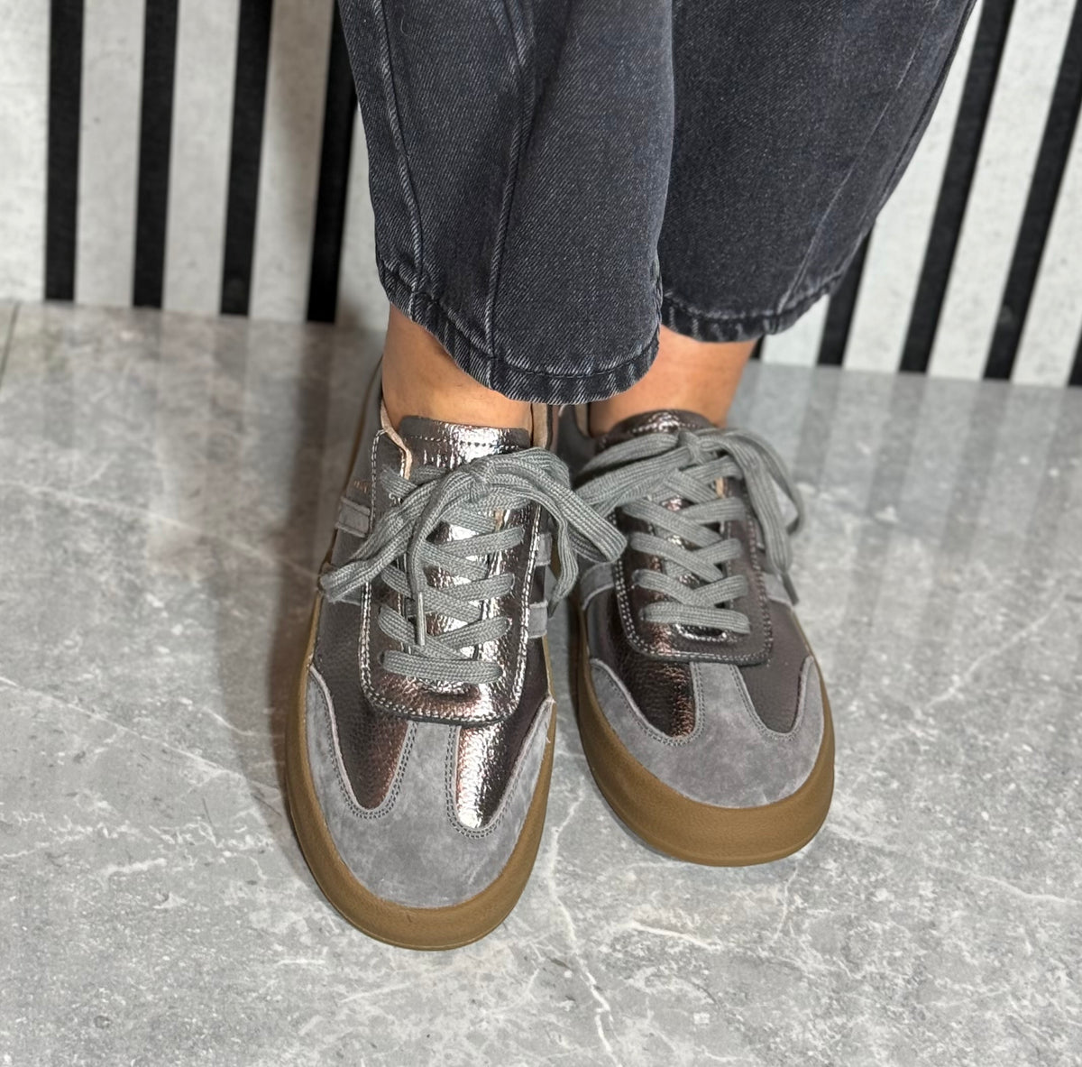 Drilleys- 'Thirty Two' Burnt Nickle Trainer