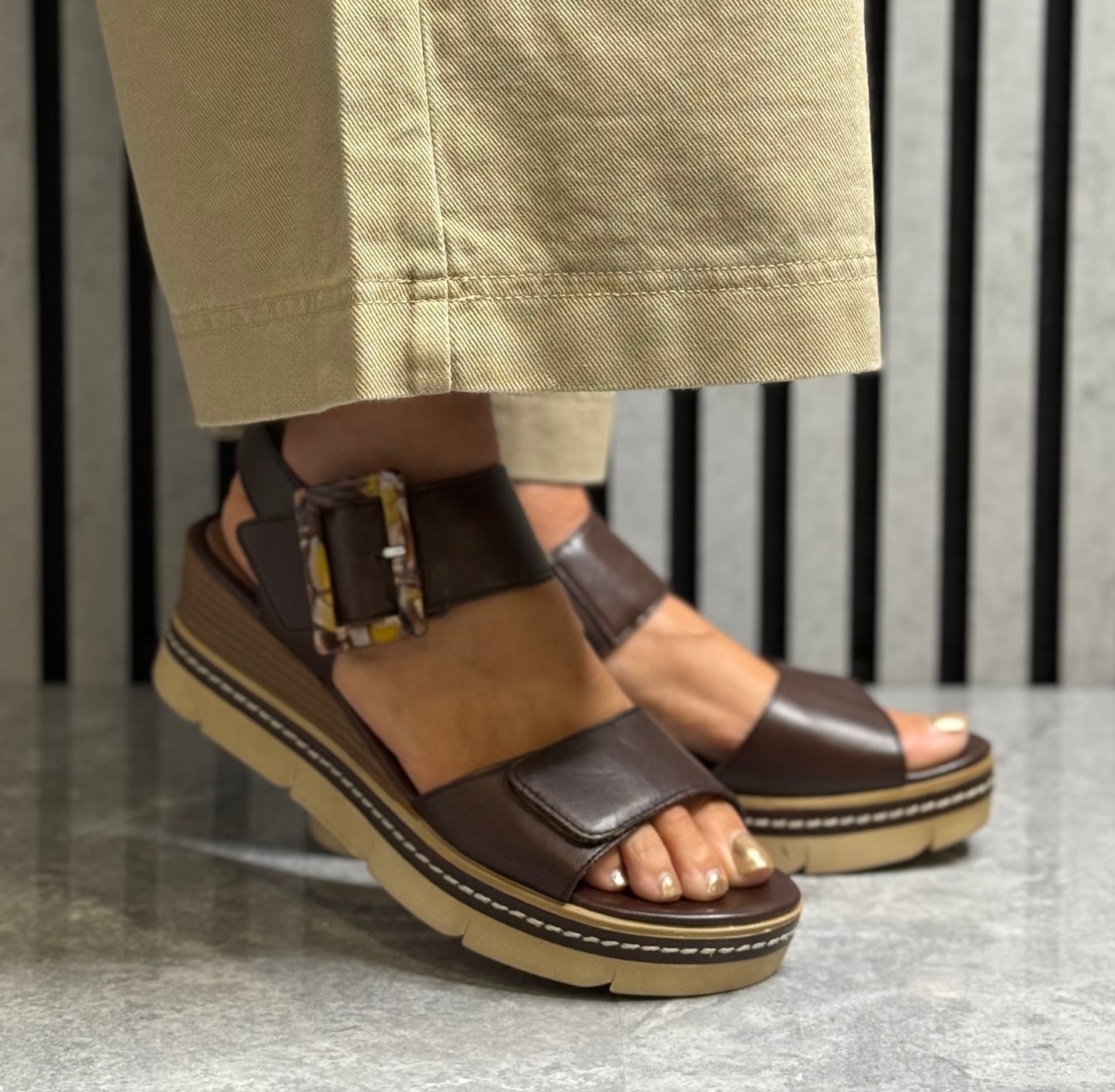 Remonte - Brown Wedge Leather Sandal