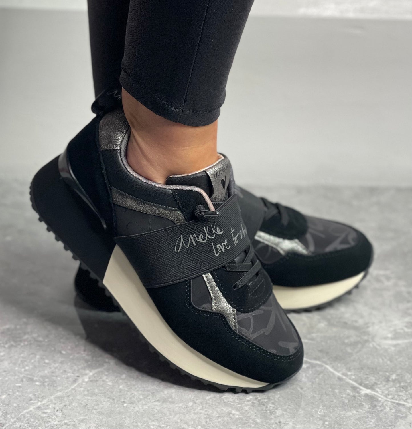 anekke - ‘Urban ’ Black Trainer