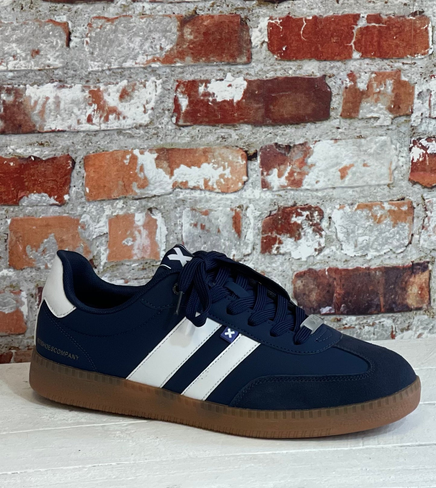 Xti - Men's Navy Side Stripe Trainer