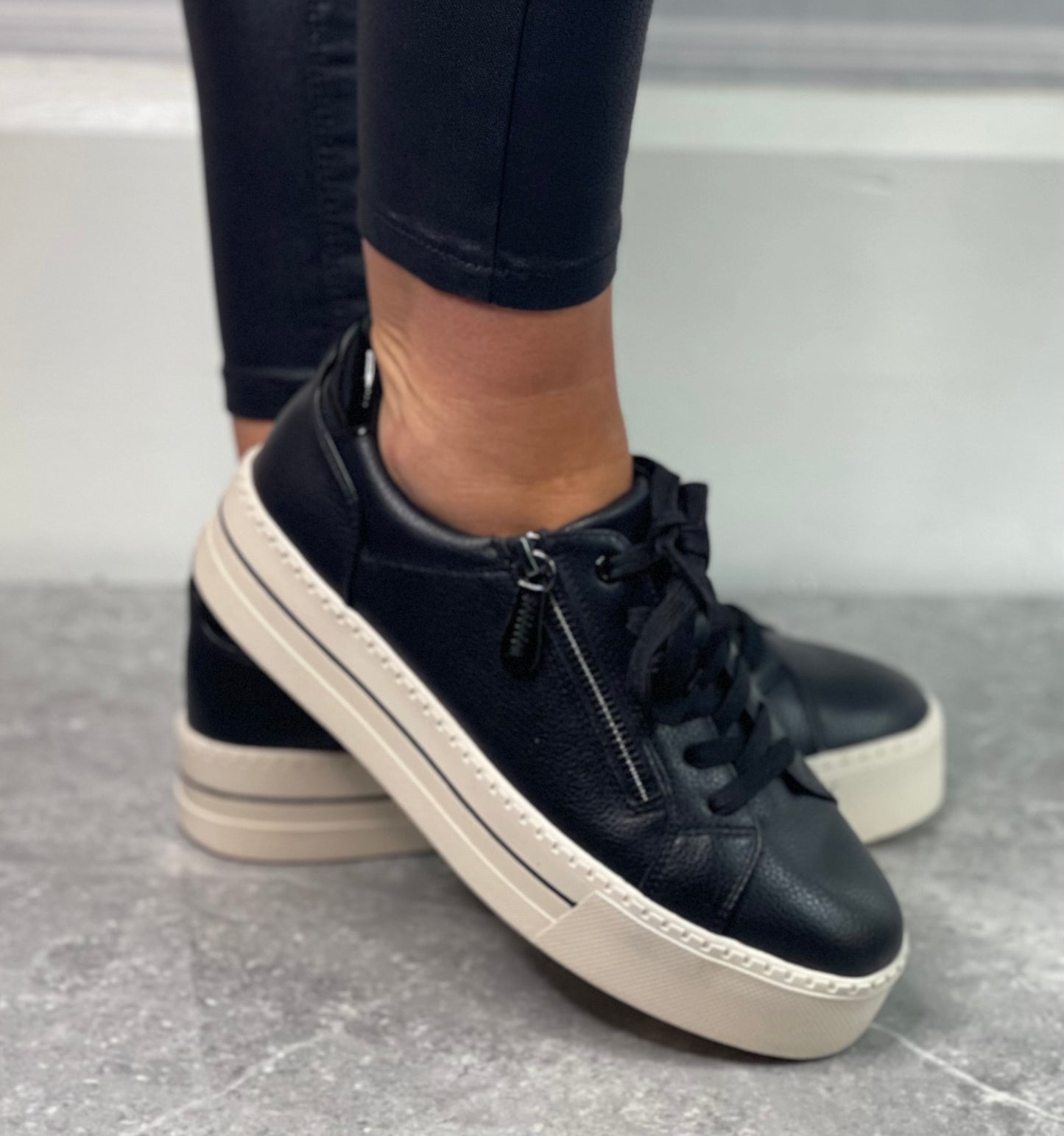 Jana - Black Platform Trainer