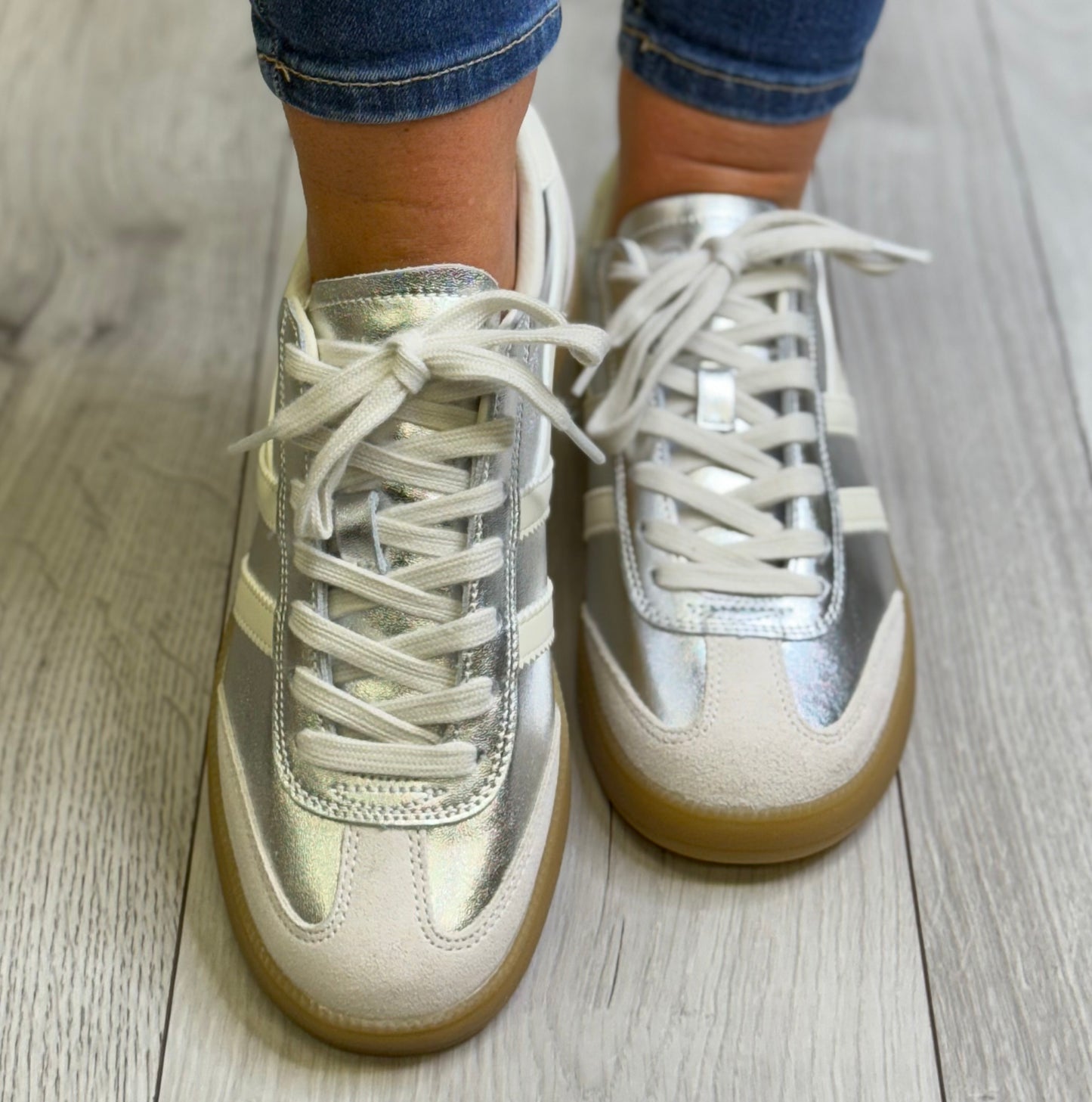 Gola - ‘Viper’ Silver/Off White Gum Sole Leather Trainer
