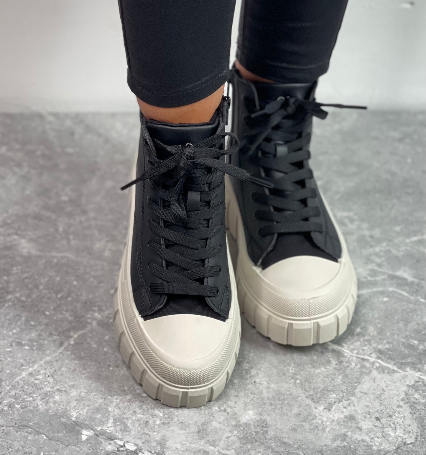 S Oliver - Black High Top Platform Trainer