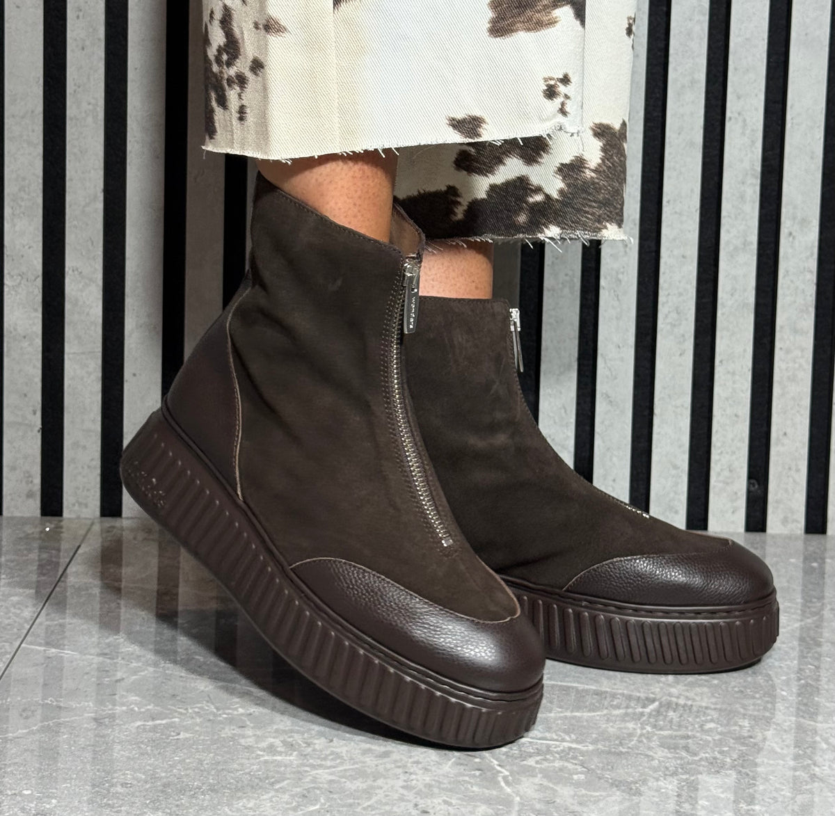Wonders - A-5202 Brown Suede/Leather Front Zip Platform Boot