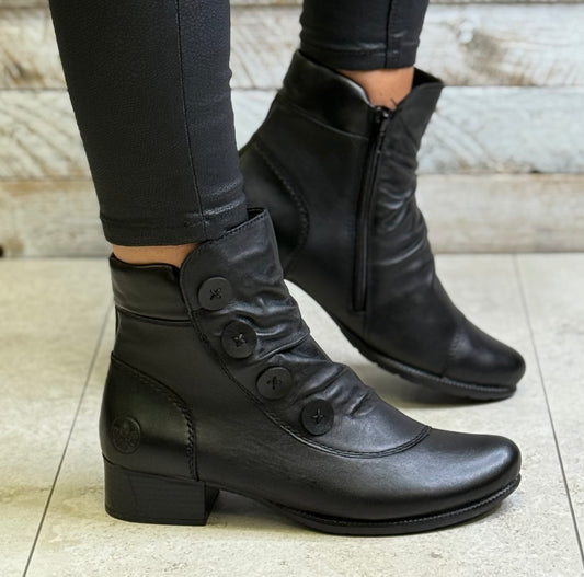 Rieker - Black Lined Leather Boot