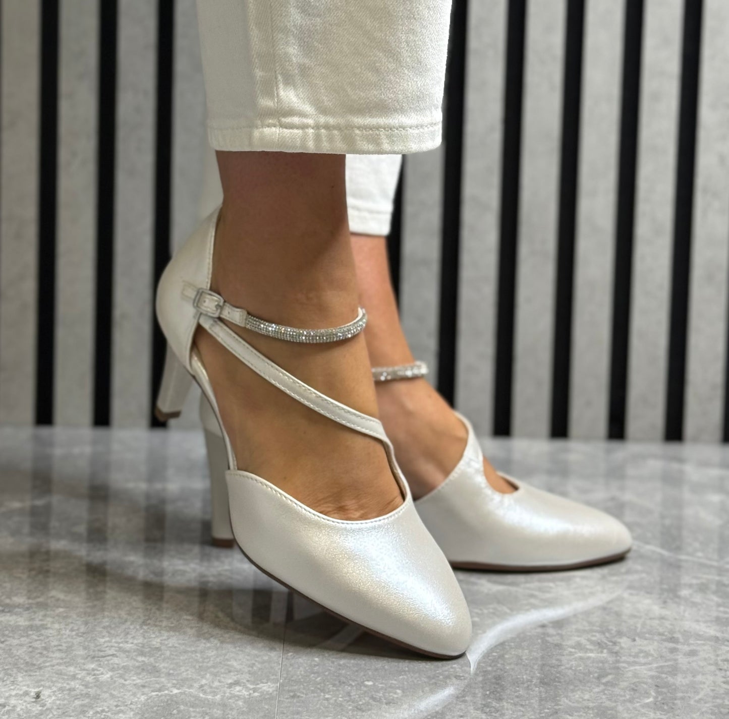 Tamaris - Pearl Metallic Strap Heel