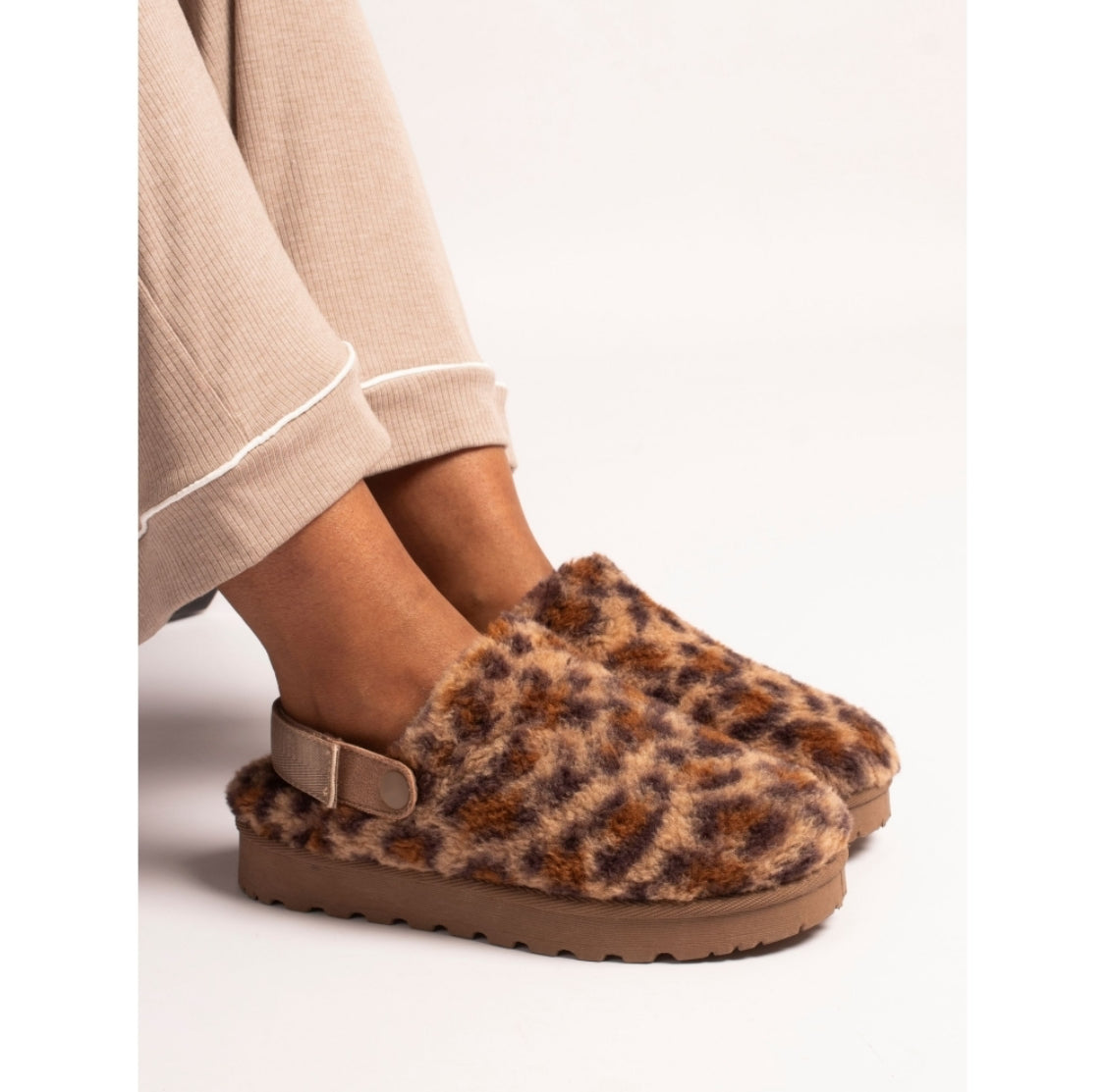 Lunar - 'Naples' Ocelot Slipper