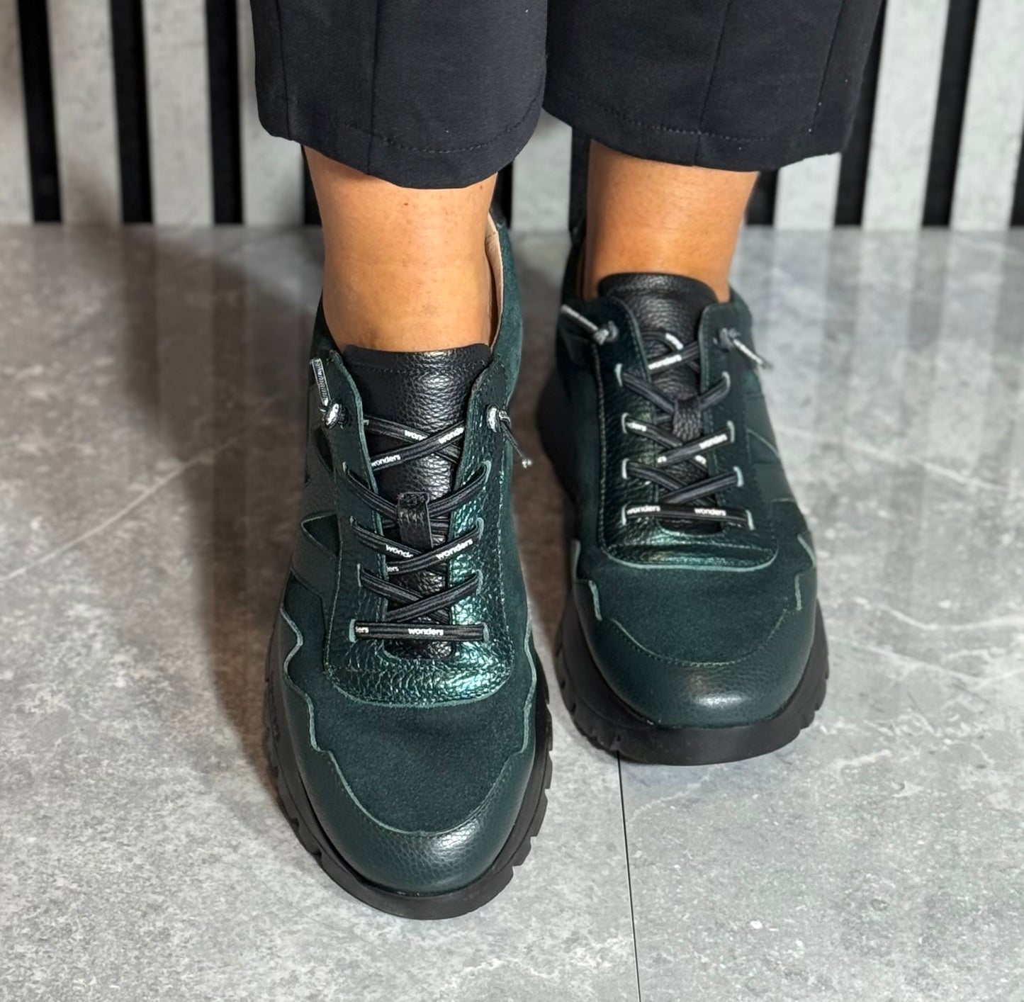 Wonders - A-24110 Green Leather Wedge Trainer (Alpine/Alpine)