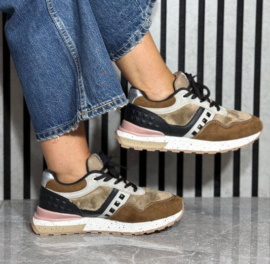Xti - Brown/Beige Teddy Fur Trim Trainer (146110)