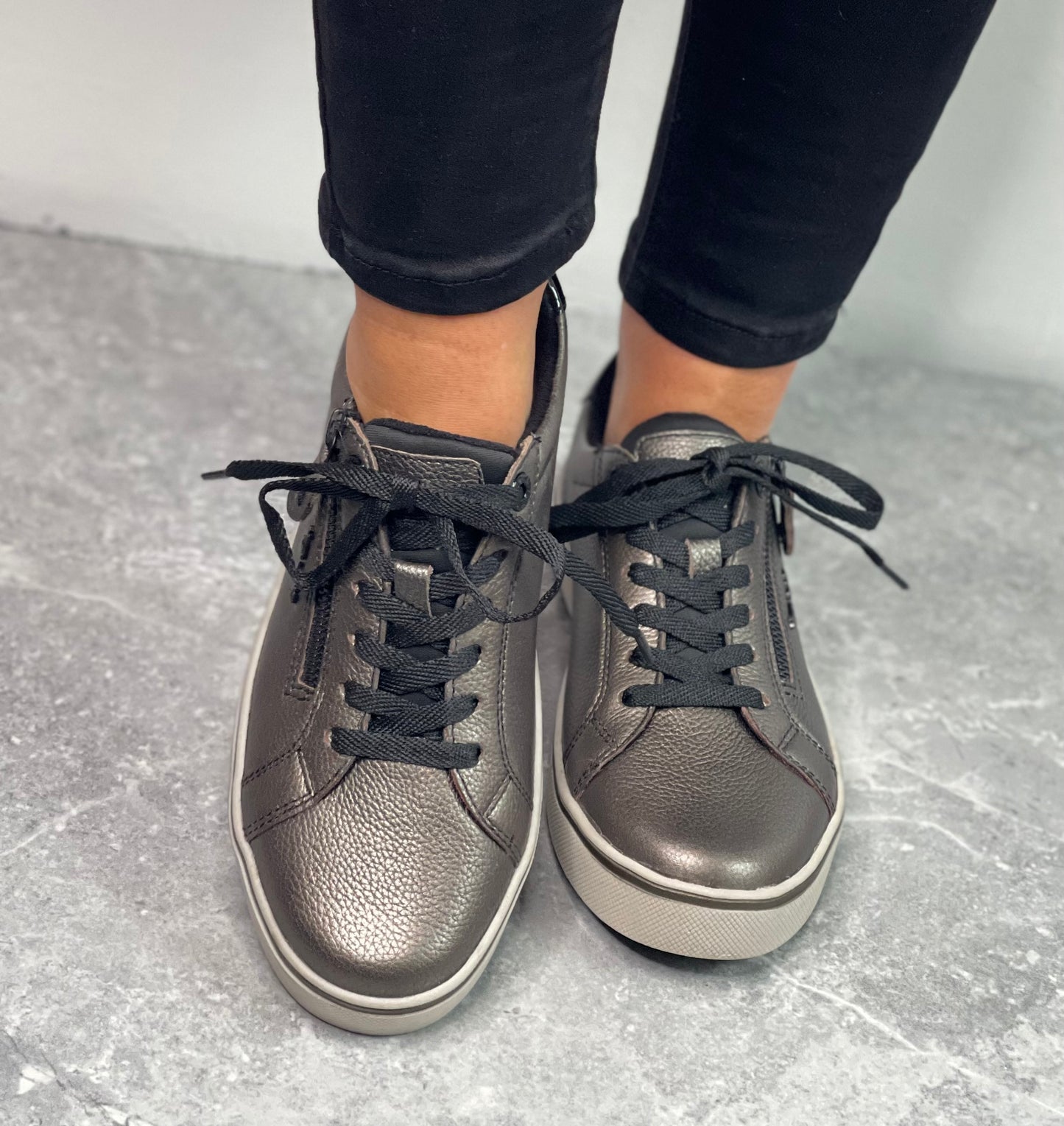 Tamaris Comfort - Pewter Leather Trainer