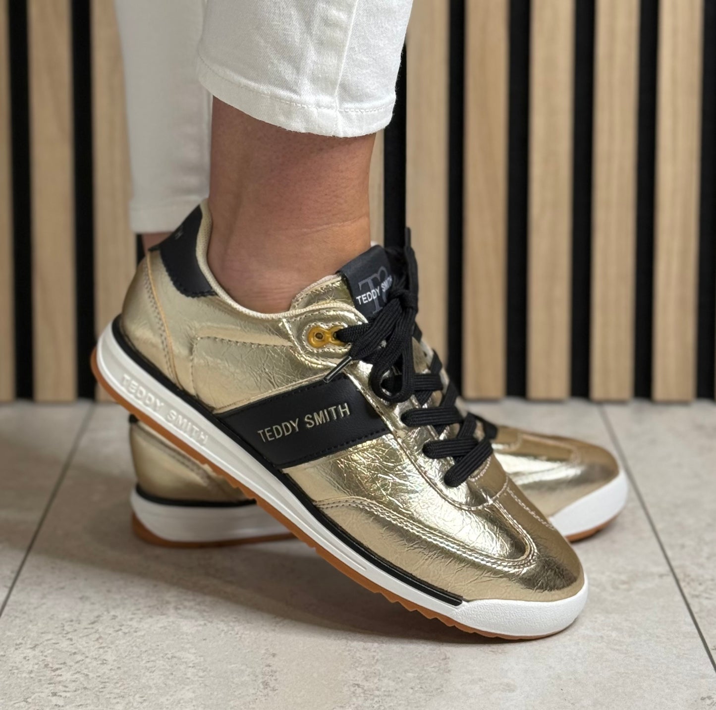 Teddy Smith -  Gold Metallic Trainer (120653)