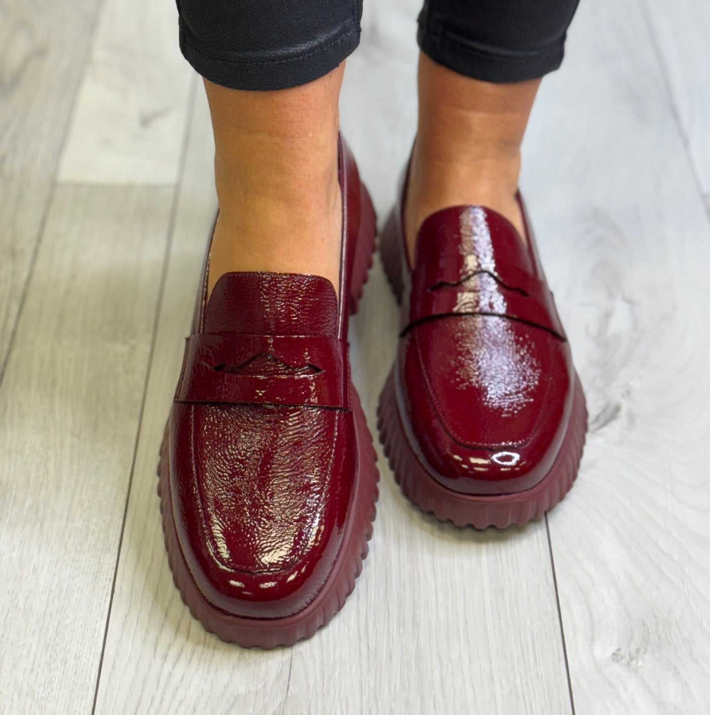 Wonders - A-4402 Vino Leather Loafer