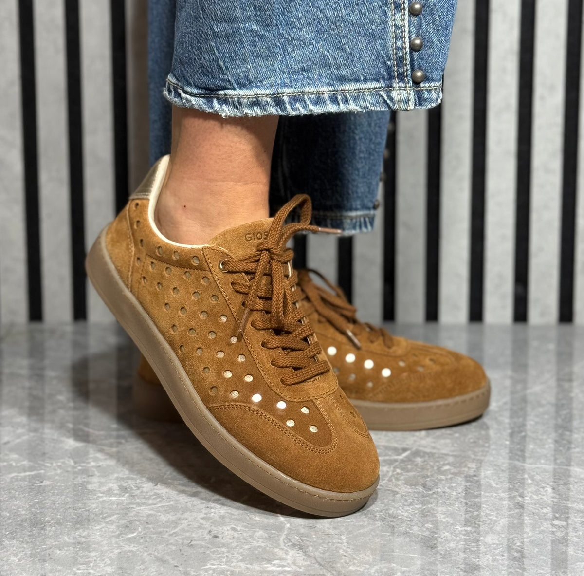 Gioseppo - Tan/Gold Leather Trainer