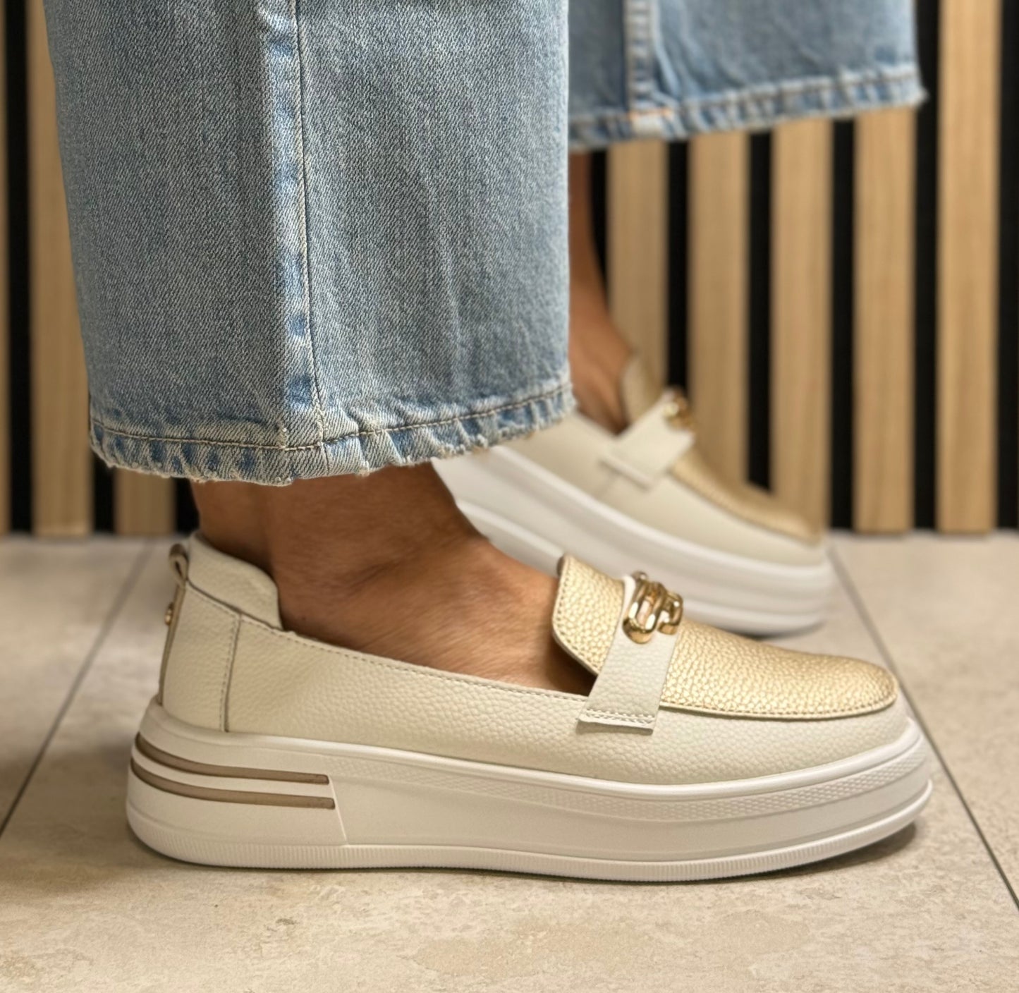 Patrizio Como - 'Catanzaro' White/Gold Leather Loafer