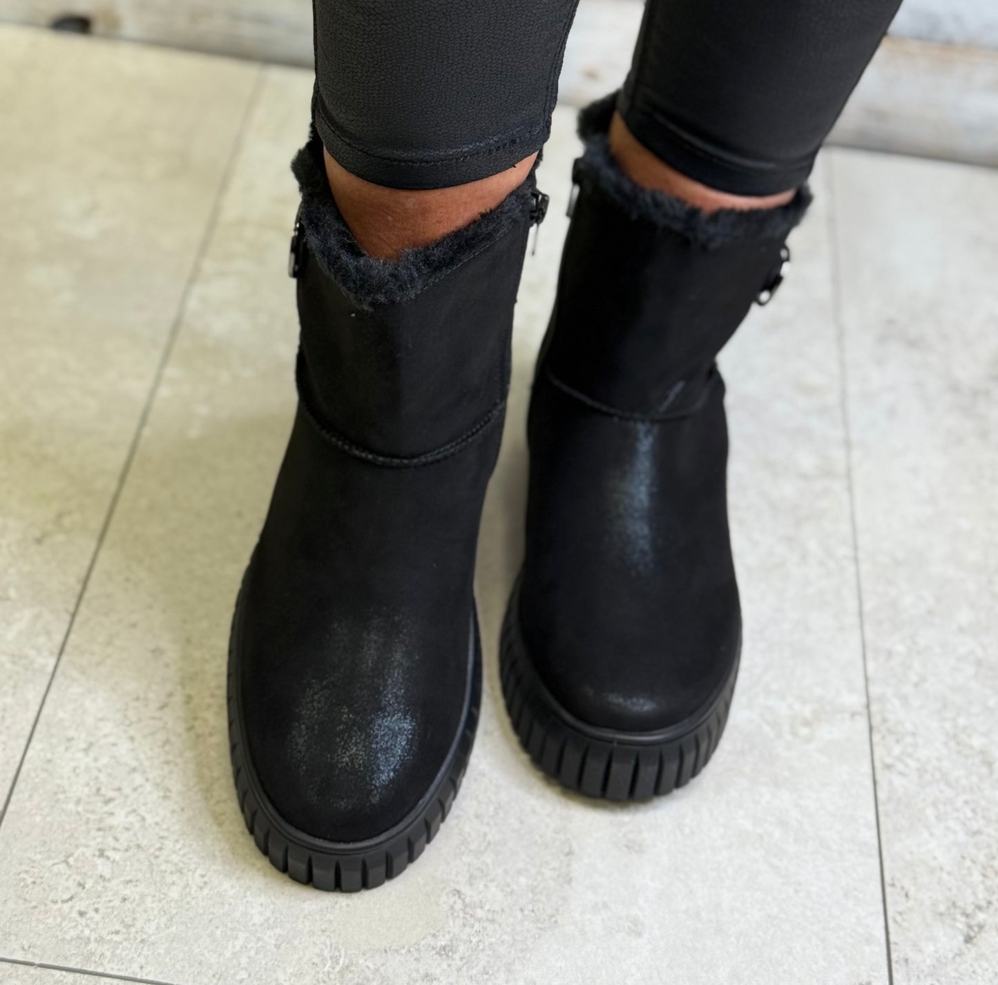 S Oliver - Black Glitter Lined Platform Boot