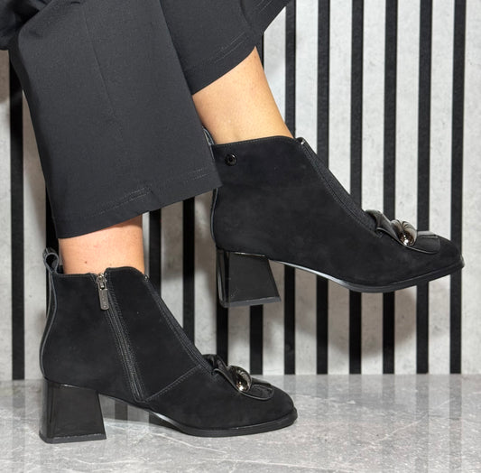 Loretta Vitale - Black Suede Block Heel Boot