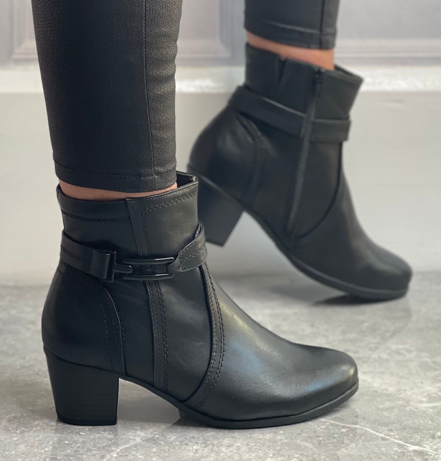 Jana - Black Ankle Boot