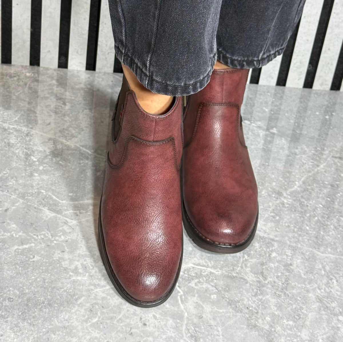 Mustang - Bordeaux Chelsea Boot