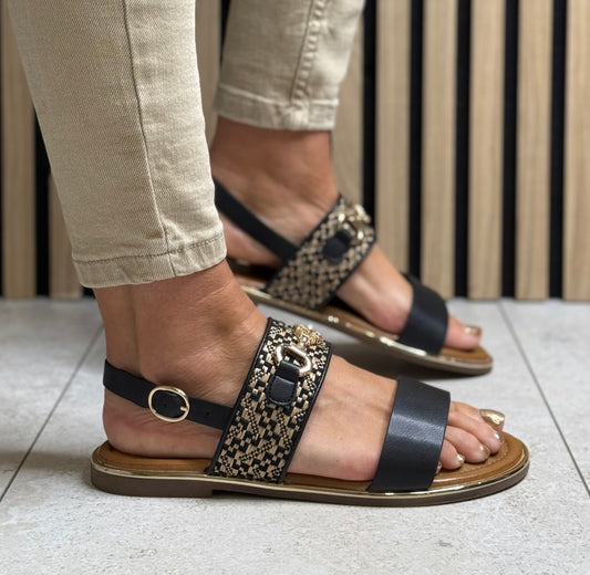 Redz - Black Woven Detailed Sandal