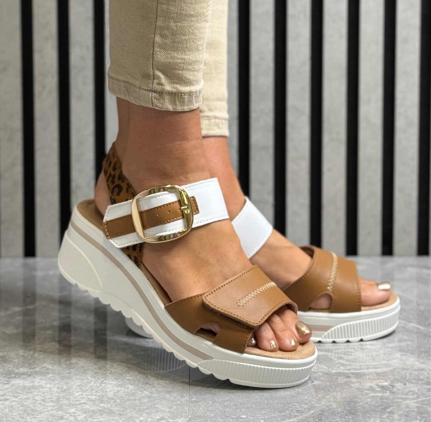 Redz - Tan/Leopard Buckle Detail Wedge Sandal