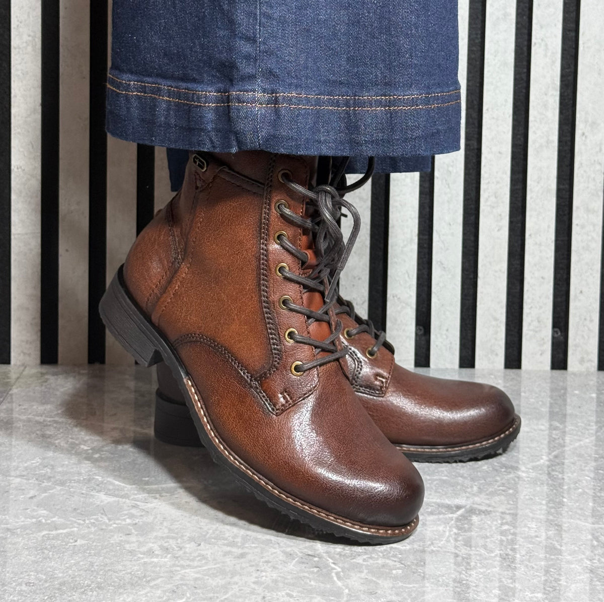 Tamaris - Cognac Detailed Leather Boot