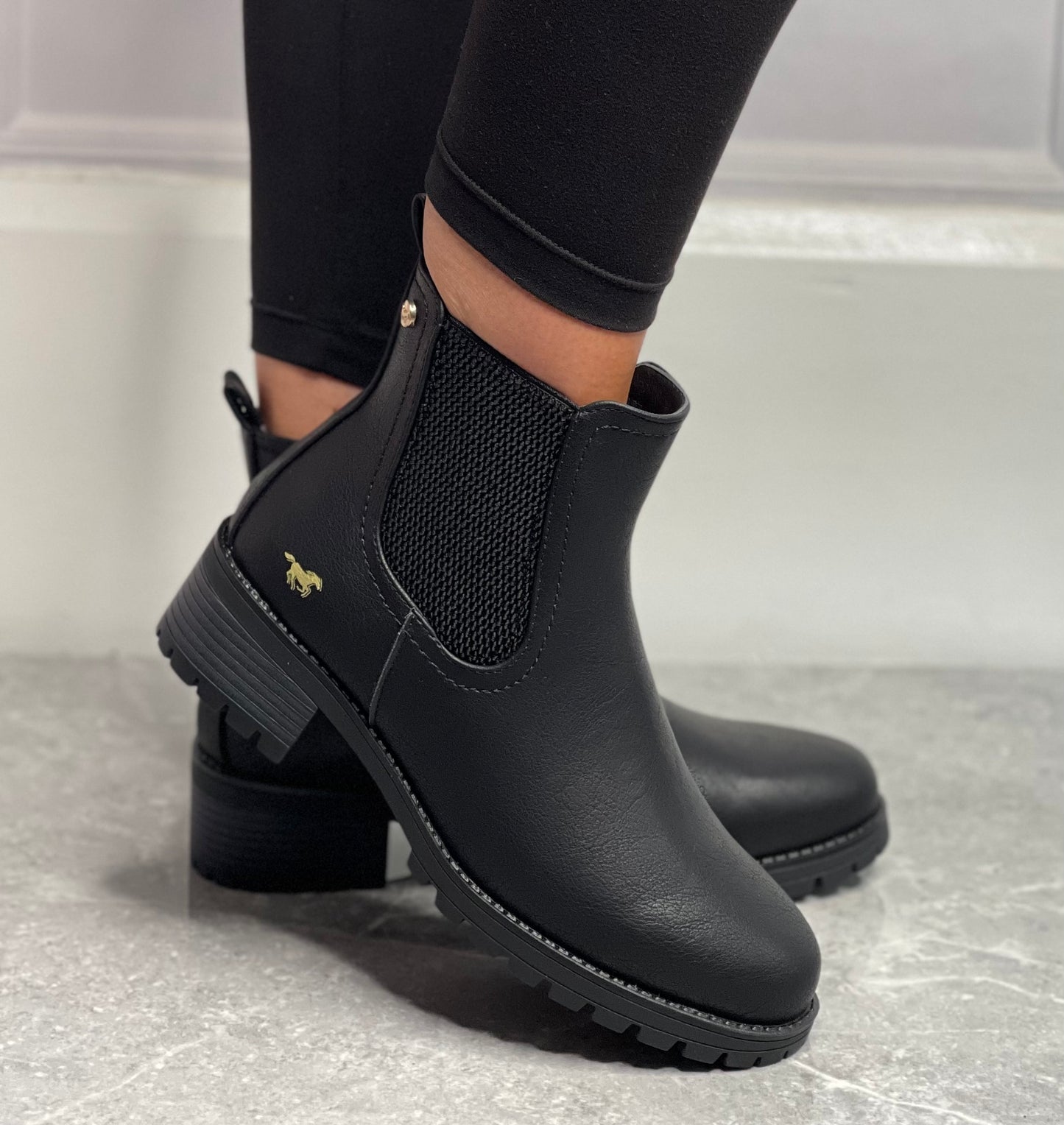 Mustang - Black Chelsea Boot