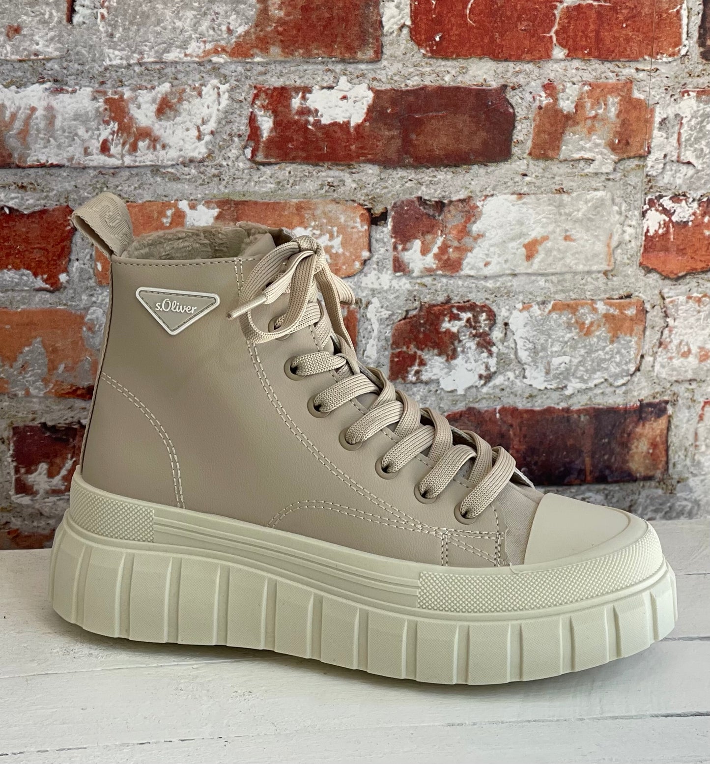 S Oliver - Cream High Top Platform Trainer