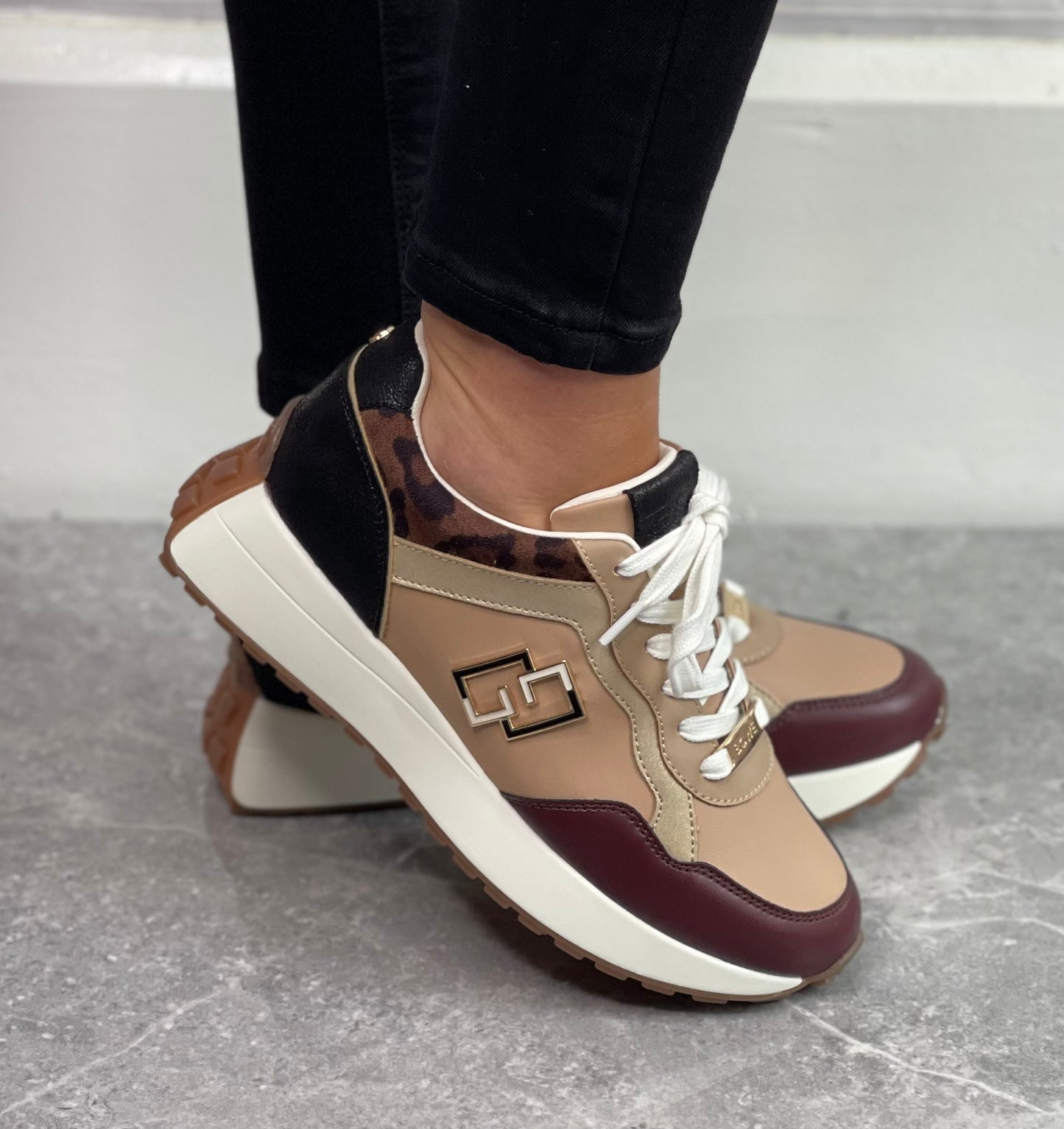 Tommy Bowe For Her - 'Touye' Autumn Gold Trainer