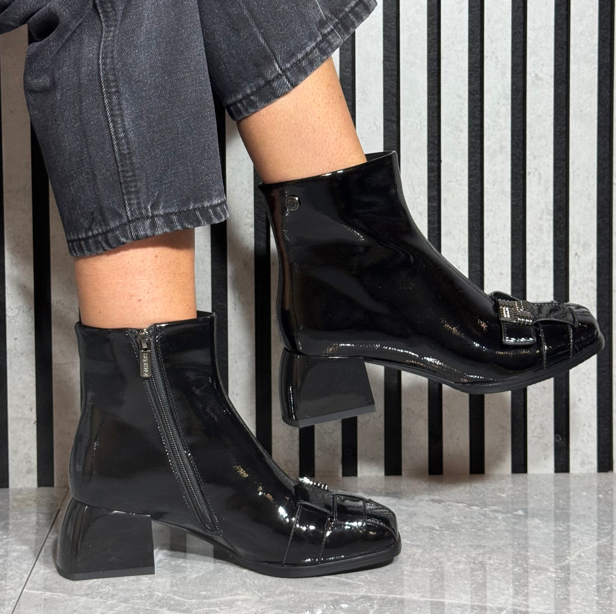 Loretta Vitale - Black Patent Detailed Leather Boot