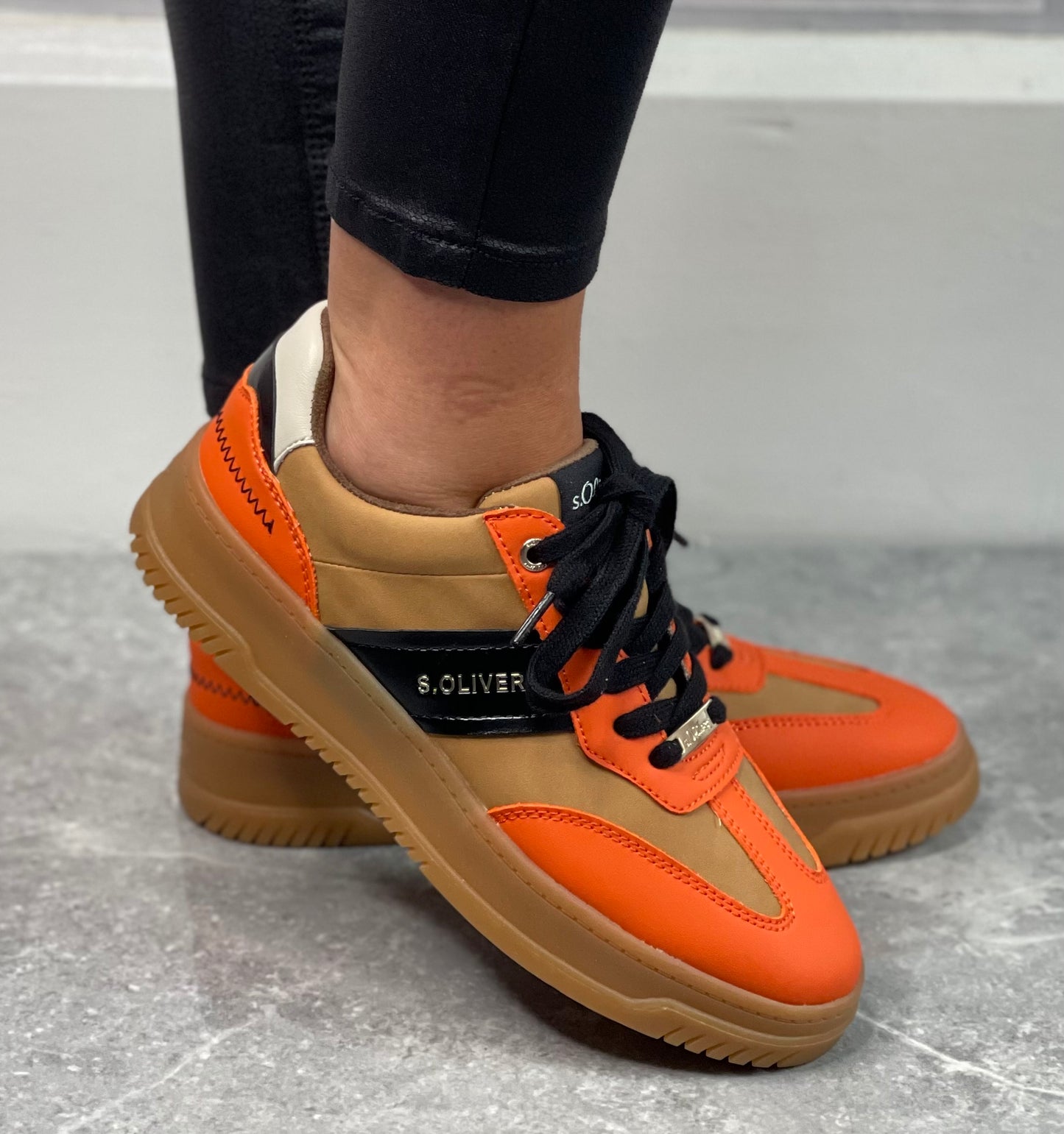 S Oliver - Orange Comb Trainer