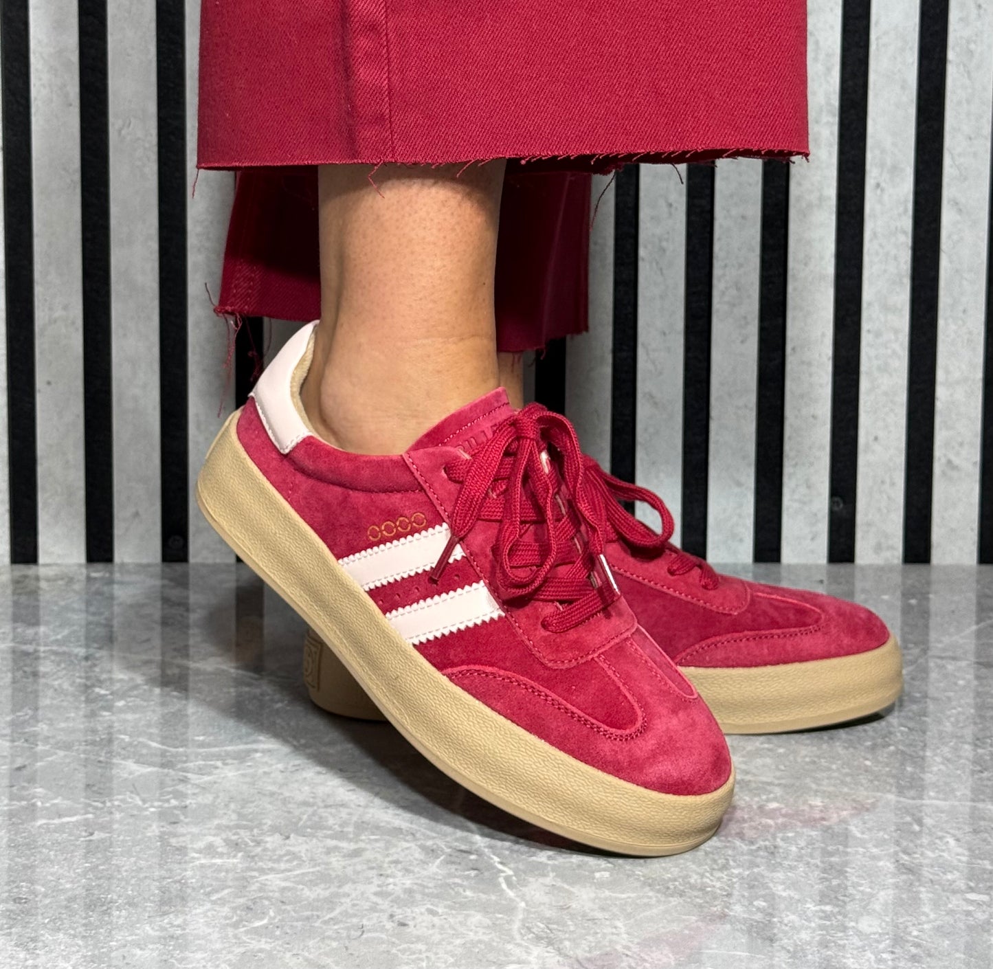 Drilleys- 'Thirty Three' Scarlett Trainer