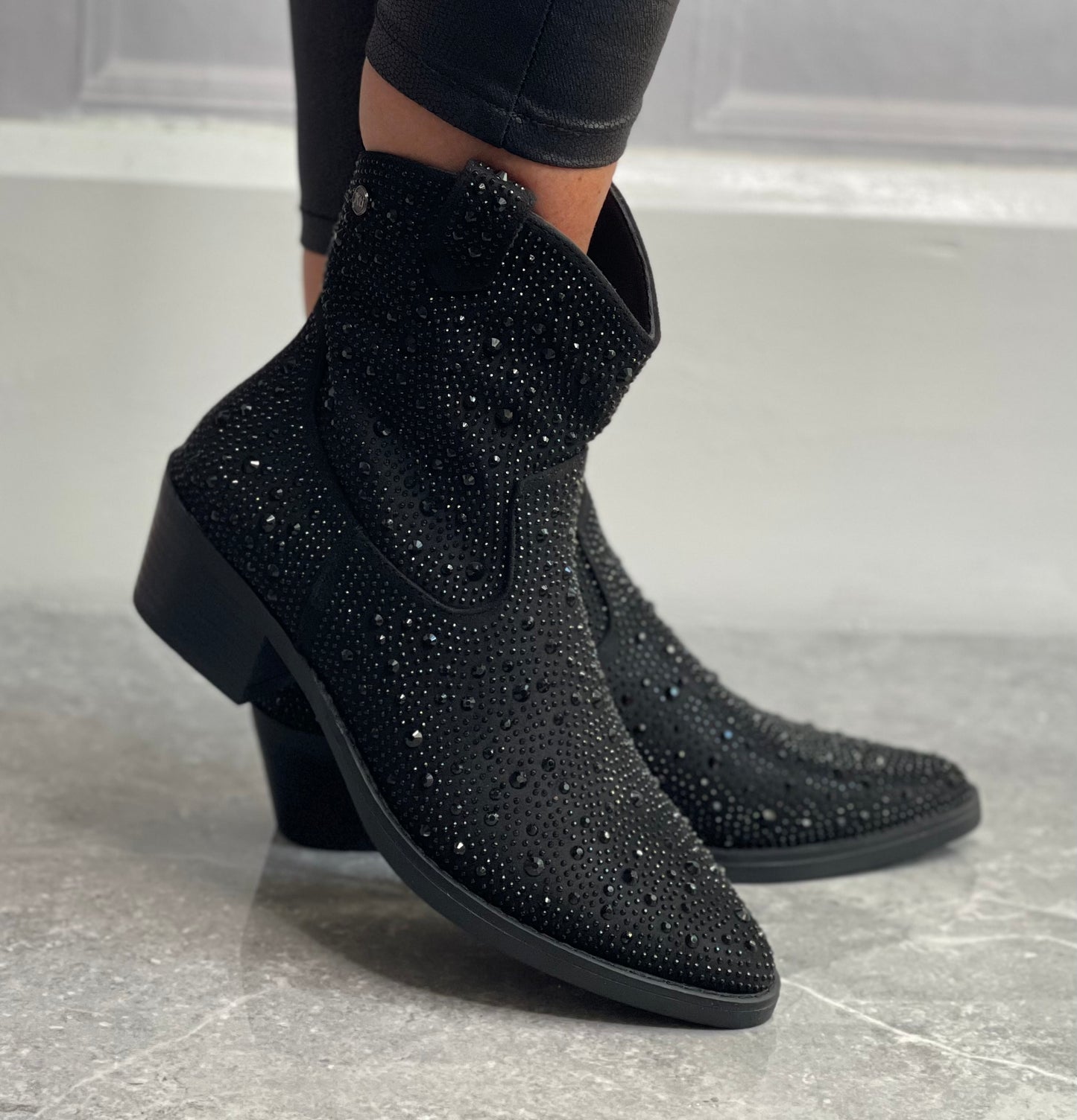 Xti - Black Embellished Cowboy Boot