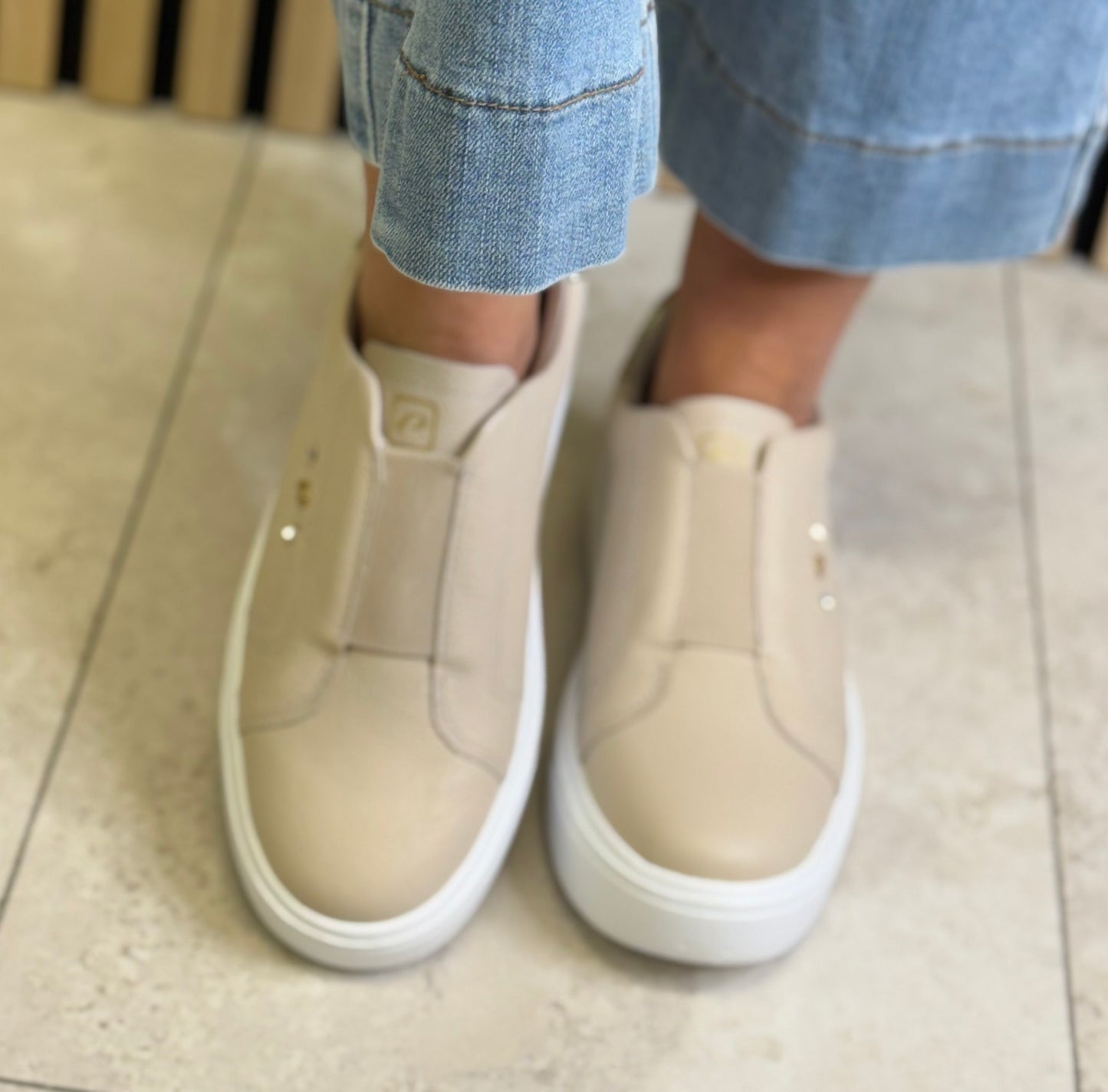 Pegada - Beige/Gold Slip On Leather Trainer