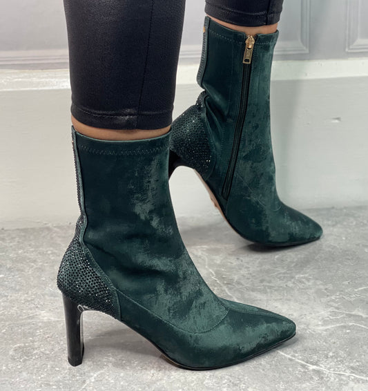 Una Healy - 'Fall To Pieces' Emeraldtine Boot