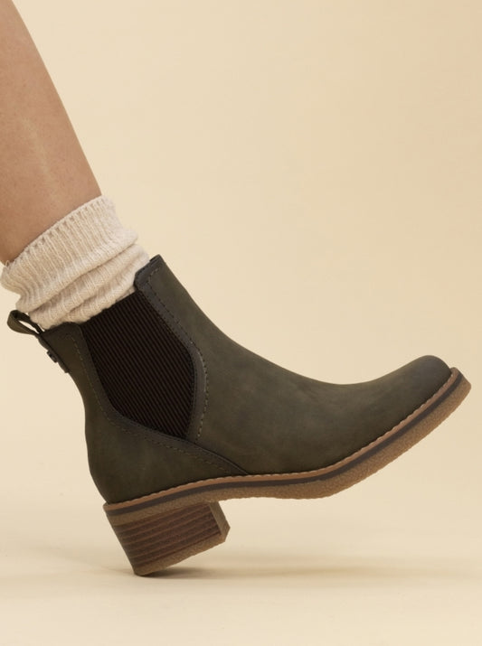 Lunar - 'Tonia' Green Ankle Boot