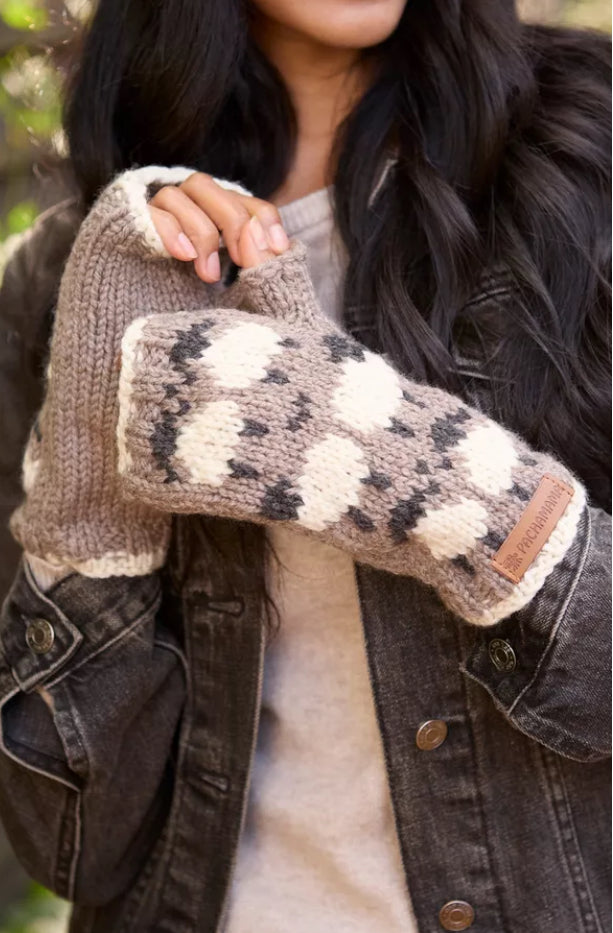 Pachamama - ‘Sheep’ Mushroom Merino Handwarmer