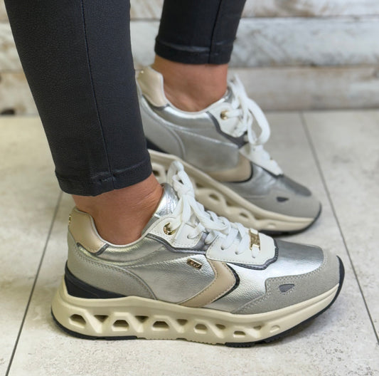Tommy Bowe For Her - 'Barsoum' Chrome Metallic Trainer