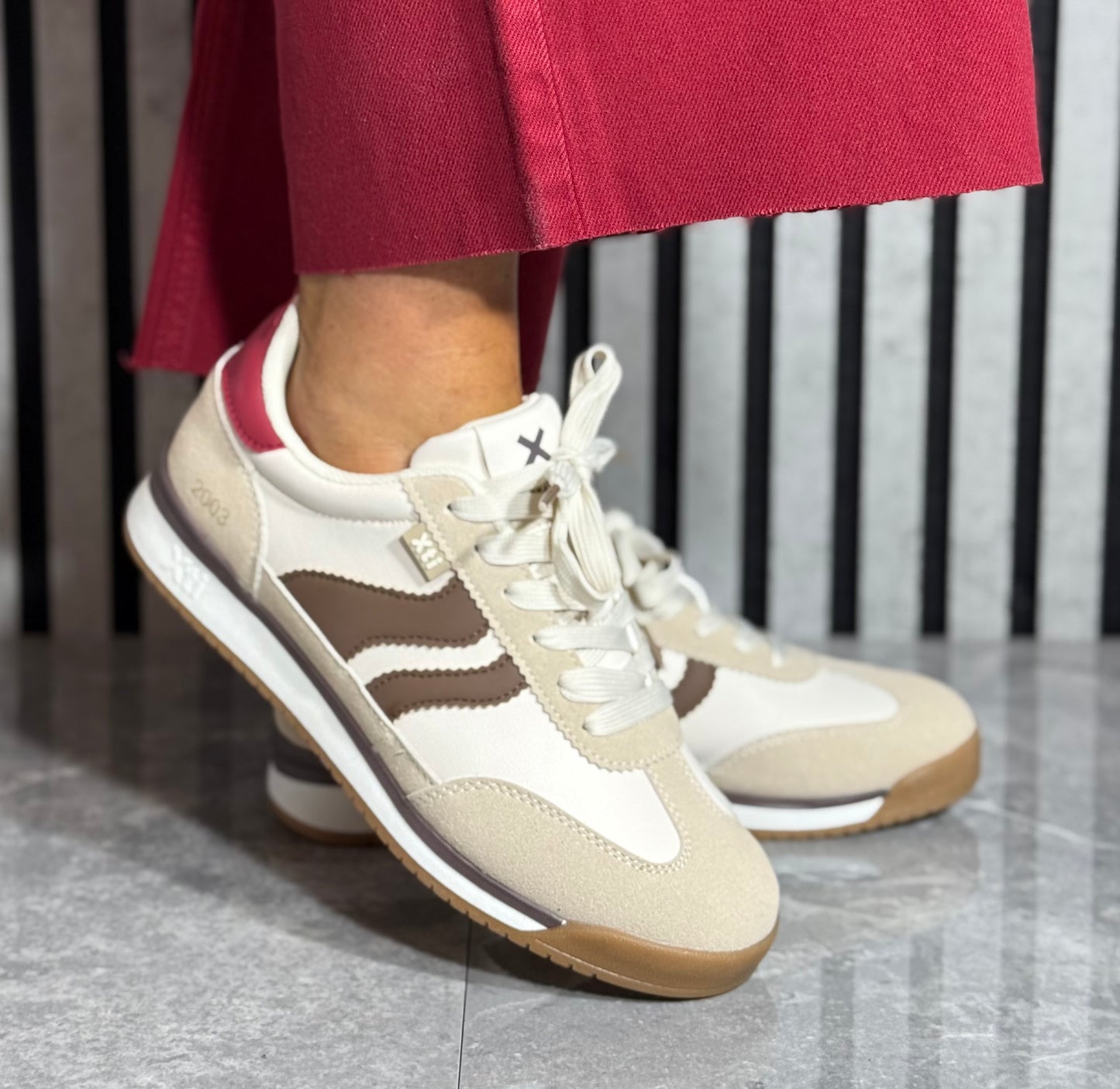 Xti - Beige Side Stripe Trainer (146398)