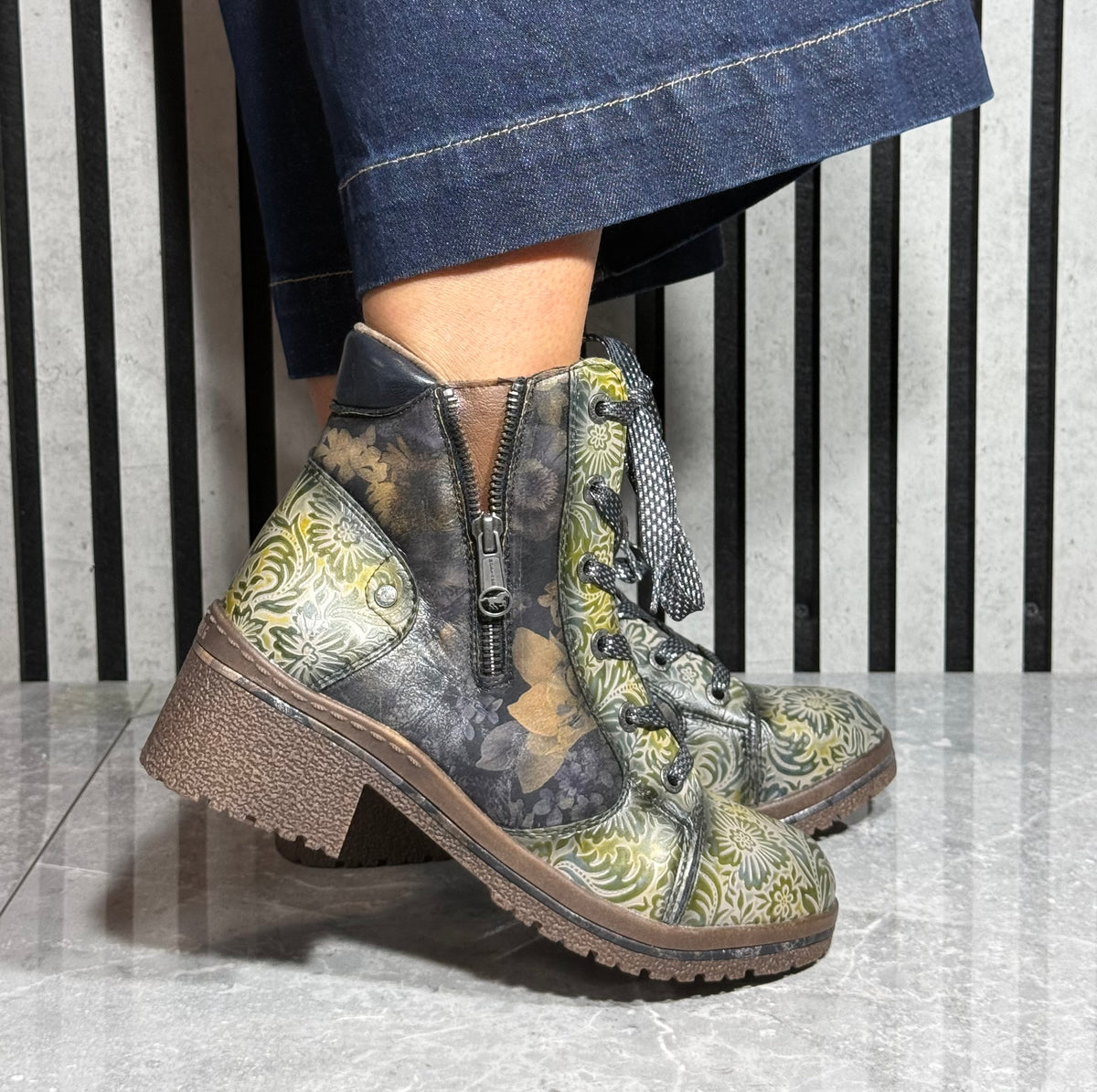 Mustang - Navy/Green Multi Floral Boot