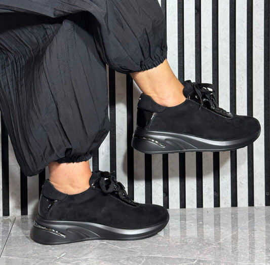 Zanni & Co - 'Tianchang One' Black Wedge Shoe